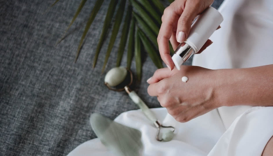 Kremy do twarzy: jak wybrać najlepszy? Radzi kosmetolog