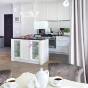 Kominek. Wprawdzie na niby, ale jest. Ten...