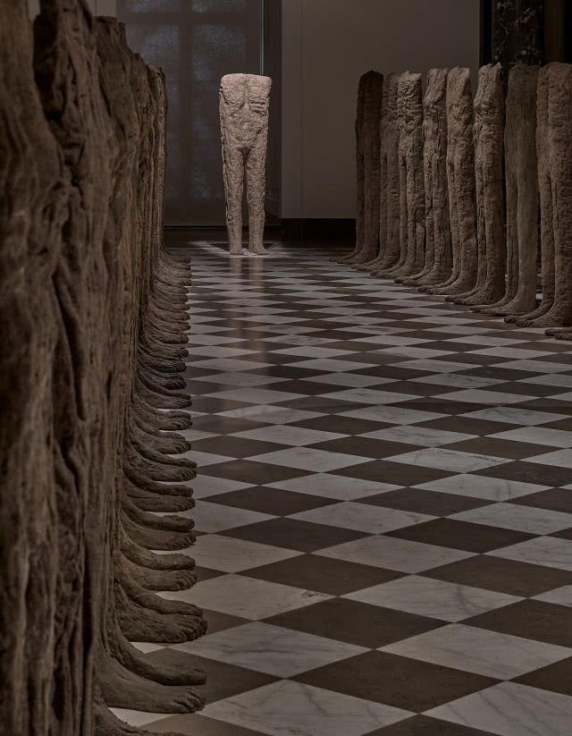 M. Abakanowicz, Tłum III/Crowd III, 1989, Kolekcja prywatna Sylwii i Piotra Krupów
Fot./Photo Jakub Certowicz