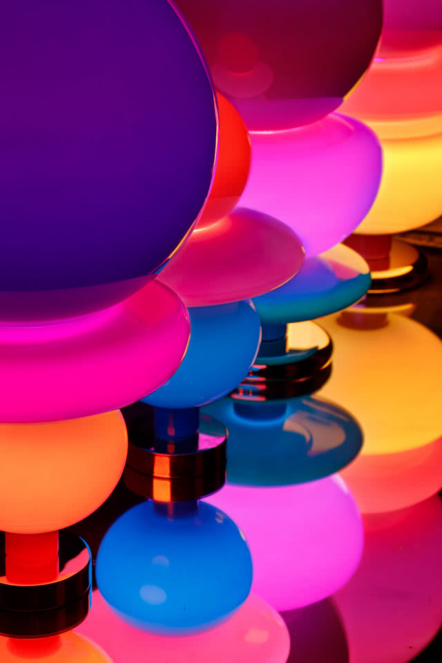 rzeźby świetlne Michał Korchowiec