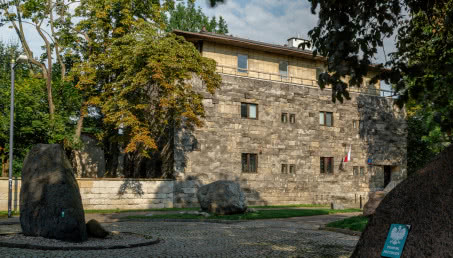 Willa Pniewskiego wystawiona na sprzedaż! Czy uda się uratować modernistyczny budynek?