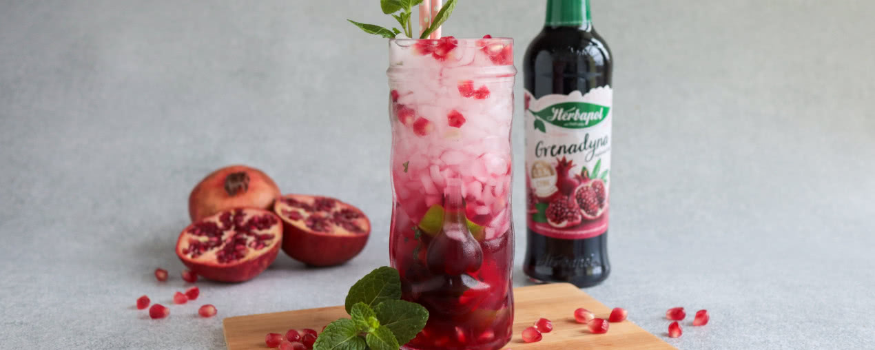 Odkryj wyjątkowe koktajle z Grenadyną Herbapolu - smak, kolor i radość na każdą okazję!