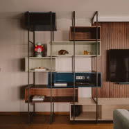 Mieszkanie w miejscu dawnego browaru wrocławskiego - dominuje w nim orzechowe drewno!