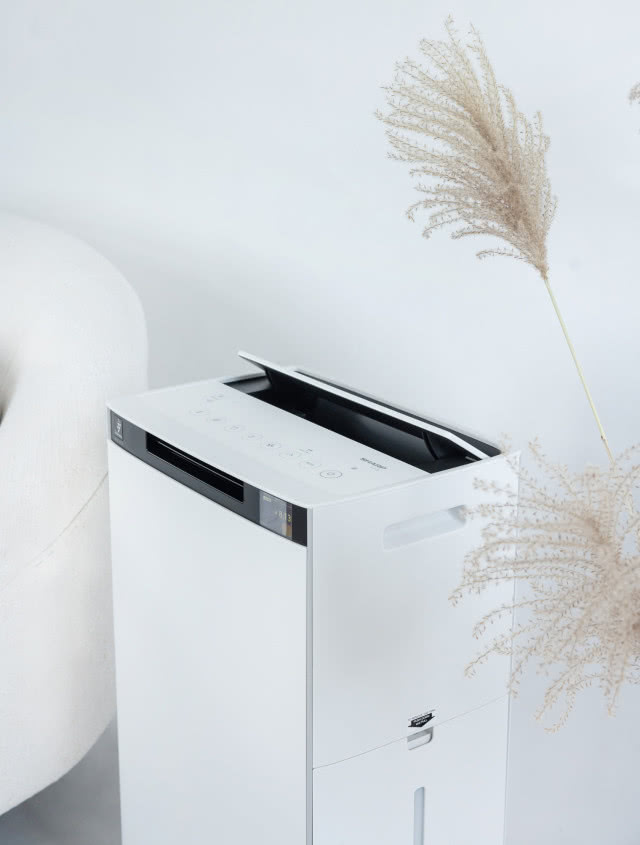 Oczyszczacz powietrza z najmocniejszym generatorem jonów Plasmacluster  
HD 50000. 