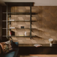 Mieszkanie w miejscu dawnego browaru wrocławskiego - dominuje w nim orzechowe drewno!