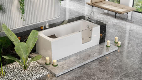 Wanna z drzwiami: wygodna łazienka dla seniora i nie tylko