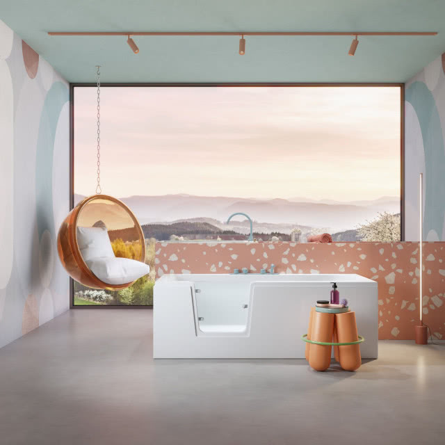 wanna wolnostojąca z drzwiczkami, fotel podwieszany, stolik, duże okno, oświetlenie punktowe