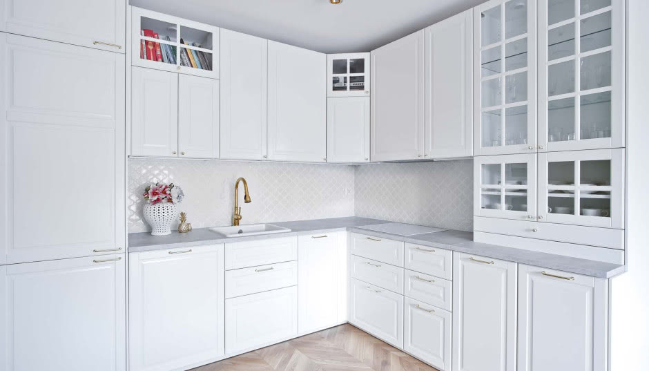 Styl Hampton - odyseja elegancji w Twojej kuchni