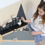 Drewniane biurko domek Familiok, Olokka Gruppe