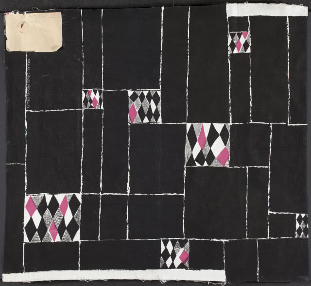 fragmant czarnej tkaniny