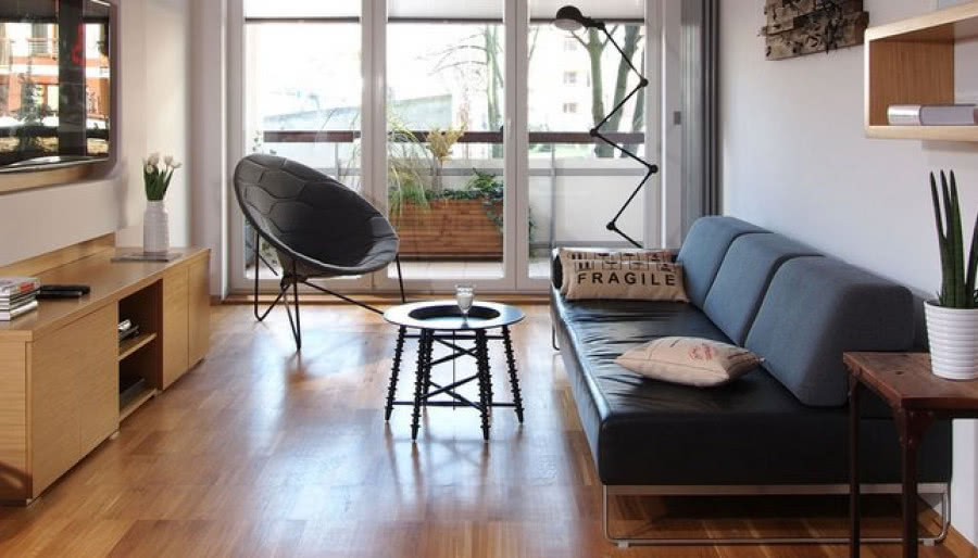 Nowoczesne mieszkanie + modernistyczne umeblowanie