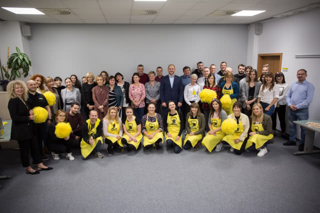 Ich praca jest niezbędna społecznie. A branża warta miliardy. Karcher podziękował im podczas TYCD. Komu? Sprzątaczkom i sprzątaczom