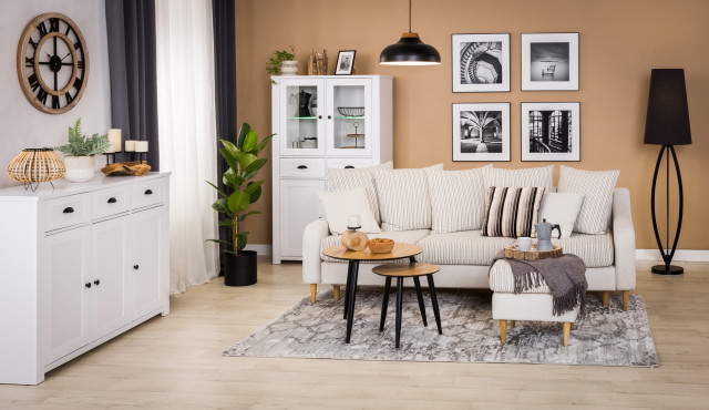 rustykalny charakter mebli i dodatków ze współczesnymi elementami