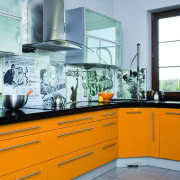 Projektantki bardzo konsekwentnie utrzymały w...