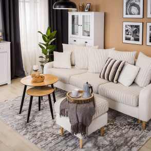 rustykalny charakter mebli i dodatków ze współczesnymi elementami