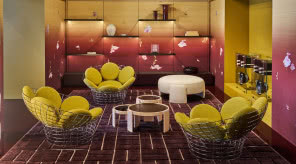 Peacock Chair - kultowy fotel Vernera Pantona w nowej odsłonie