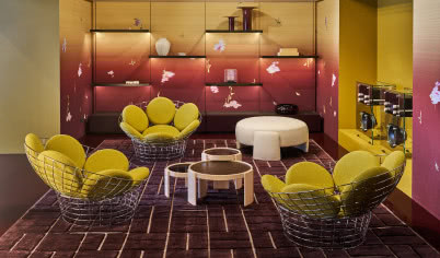 Peacock Chair - kultowy fotel Vernera Pantona w nowej odsłonie