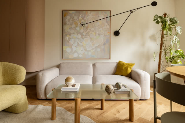 sofa w salonie