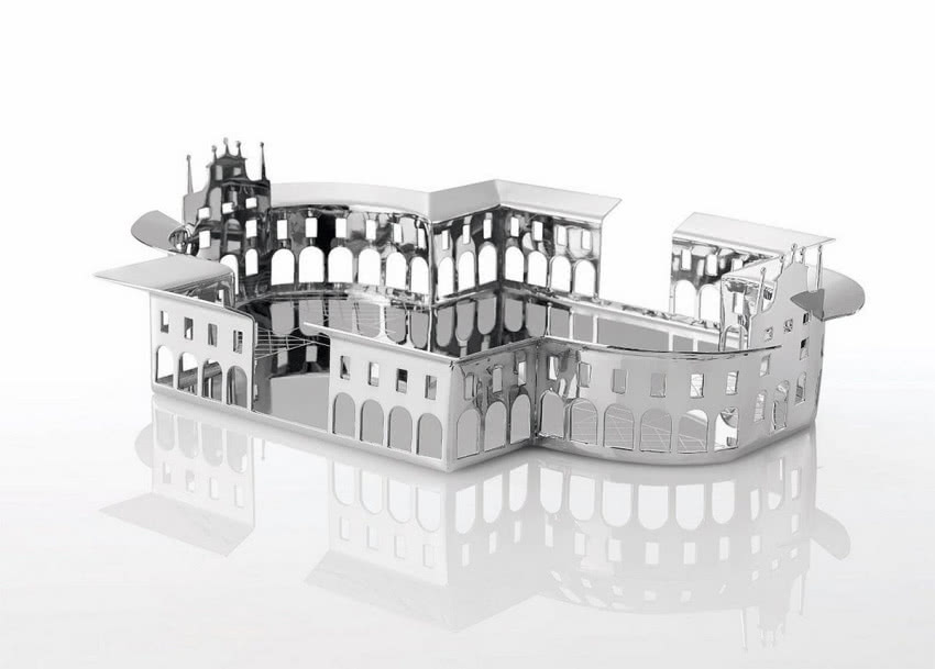 Srebrne place
Piazza, czyli plac, jest ważnym...