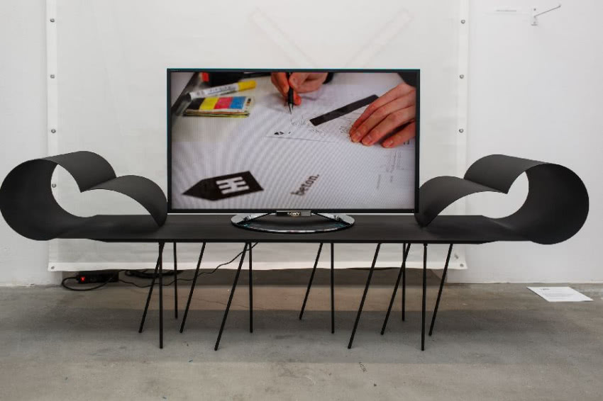 Mebel pod telewizor Sony BRAVIA serii W9,...