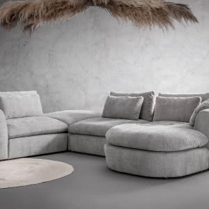 Narożnik do salonu - czy warto go wybrać?