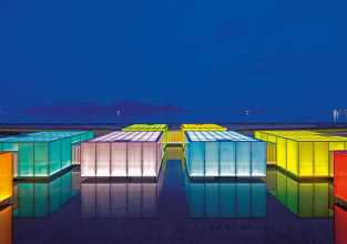 Shigeru Ban i siła odpowiedzialnego projektowania. Wystawa w muzeum Manggha w Krakowie