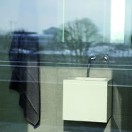 Minimalistyczny apartament w centrum miasta