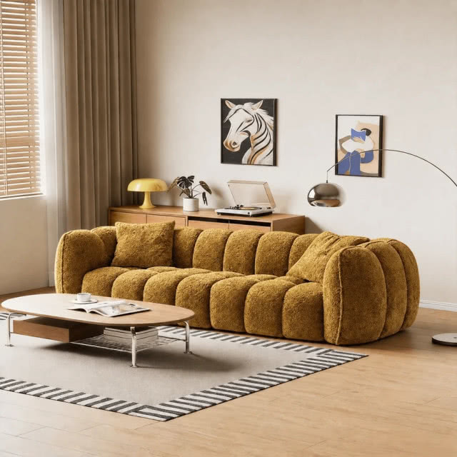żółta sofa