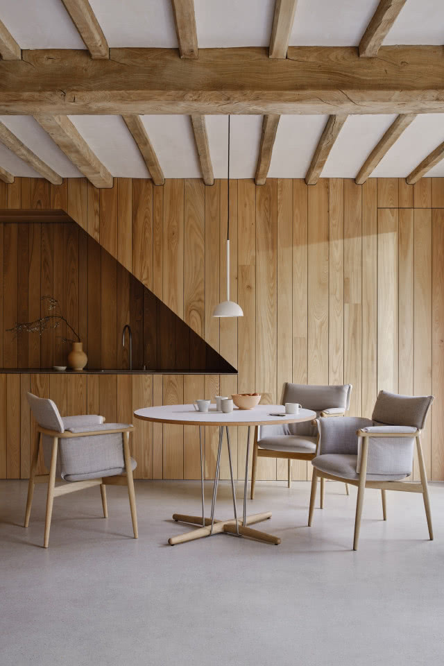 Byli kumplami ze studiów. Dziś projektują dla Knolla, Carl Hansen & Søn i Armaniego! Poznajcie grupę EOOS!