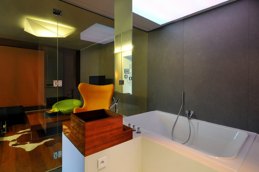 Wanna ma wymiary 110 x 180 cm.