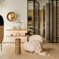 Artystyczne mieszkanie na Powiślu. Kolor, faktura i rozwiązania wywołujące dobre emocje