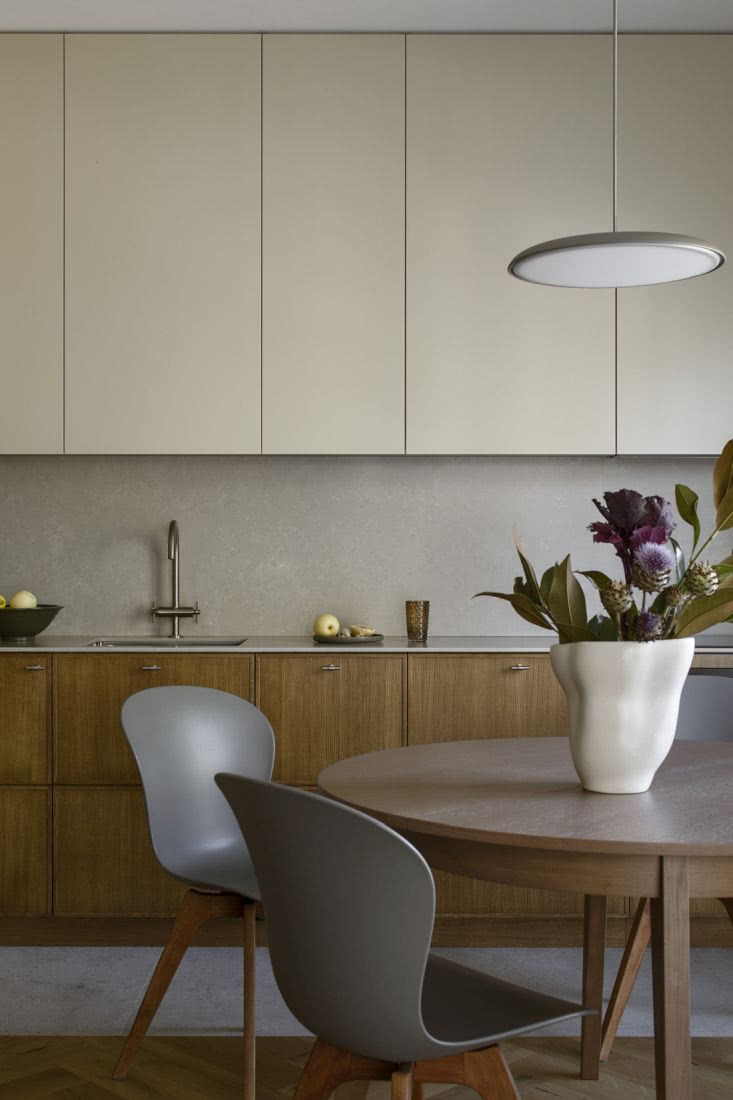 Spokojna gama natury łączy część jadalnianą z...