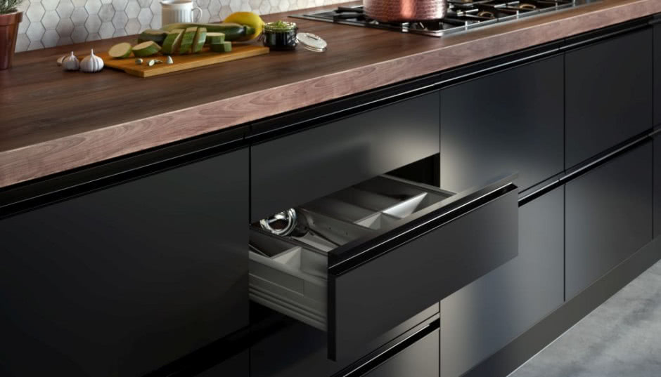 Nowe kolory uchwytów krawędziowych