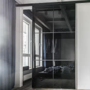 Apartament w Poznaniu - minimalizm z niebem w tle