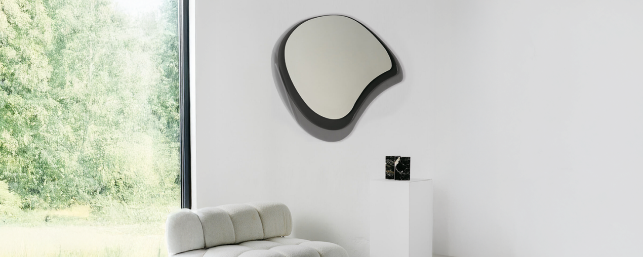 Lustro na ścianę w zgodzie z trendami - co będzie królować we wnętrzach w 2026 roku?