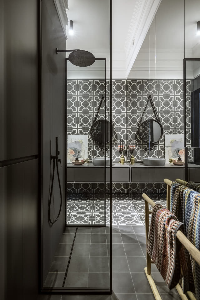 Warszawskie mieszkanie w stylu francuskiej bohemy