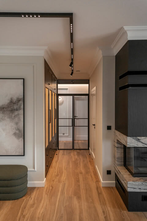 oświetlenie sufitowe korytarz