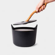 Naturalnie i praktycznie
Wyjmowana drewniana...