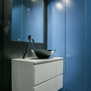 Apartament w Poznaniu - minimalizm z niebem w tle