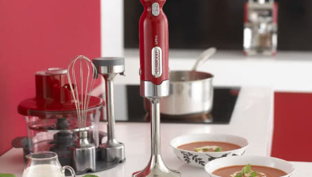 Blender ręczny, kielichowy czy wielofunkcyjny robot kuchenny? Pomagamy wybrać