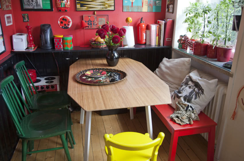 Stół do jadalni, proj. Jon Karlsson - zdjęcie z...