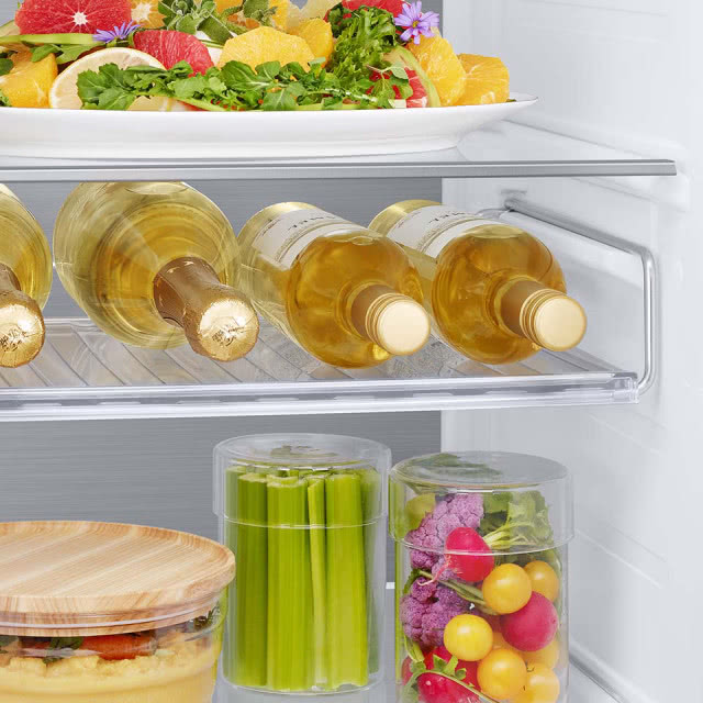 owoce i warzywa z ekologicznych upraw, wino,