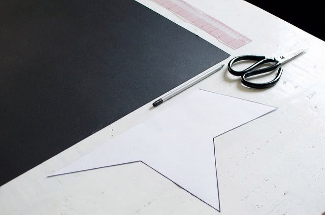 Papierowa gwiazda DIY Jak zrobić papierową gwiazdę DIY?