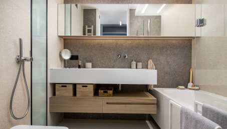 Mała łazienka w bloku: jak ją urządzić? Aranżacje i pomysły na malutkie łazienki