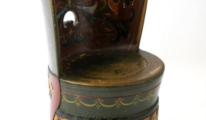 Krzesła samorodne - historia i design