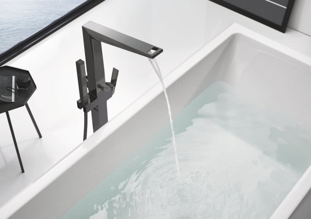 Bateria wannowa wolnostojąca z kolekcji Allure Brilliant, Grohe