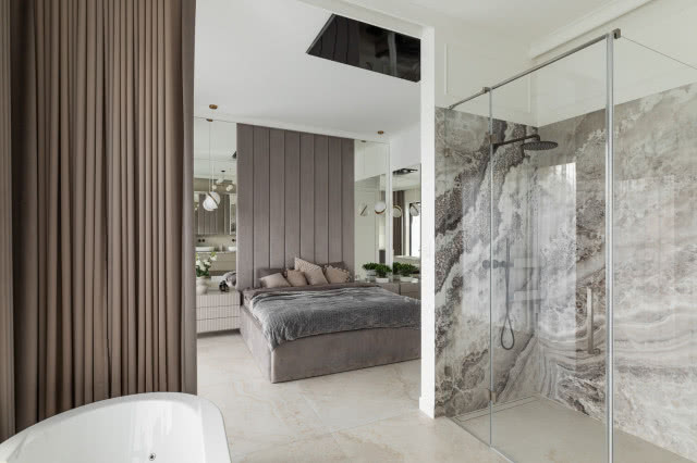 łazienka z sypialnią 