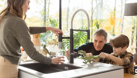 Jak wybrać idealną baterię kuchenną? Oto, co naprawdę się liczy - przewodnik Franke po funkcjach, stylu i jakości