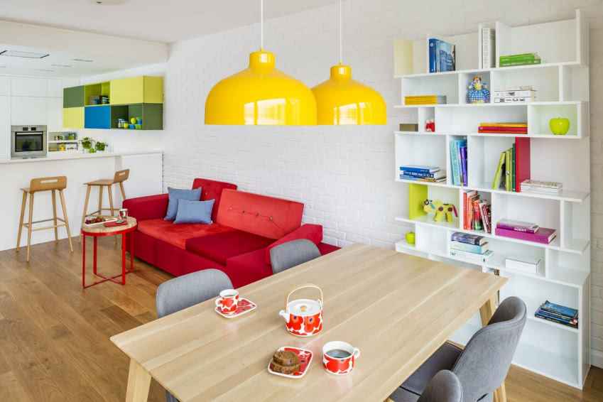 - Jest w projektowaniu zasada, że jeden kolor...