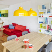 - Jest w projektowaniu zasada, że jeden kolor...